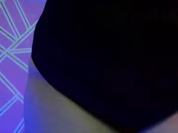 Chaturbate Live Sex Cam of koning_moretti
