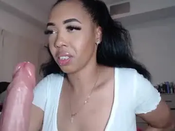 Chaturbate Live Sex Cam of misslov3