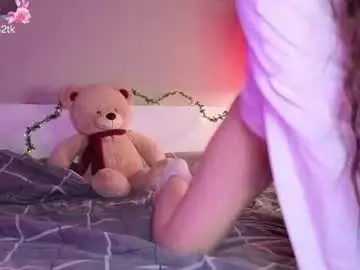 Chaturbate Watch Live Sex Cams of elusive_mia