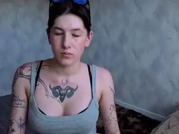ester_henderson from chaturbate