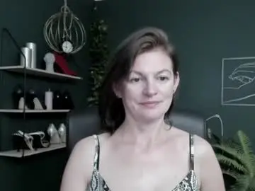 Chaturbate Live Sex Cam of vivian_dream