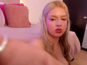 Chaturbate Sex Chat of lily__rose_