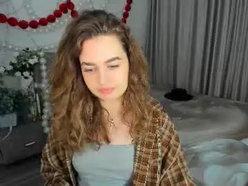 Chaturbate Free Live Porn of miraclecurly