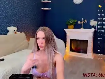 blush_mikki from chaturbate