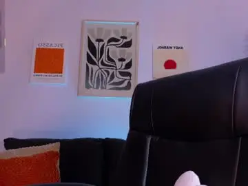 Chaturbate Sex Cam of violettcastel