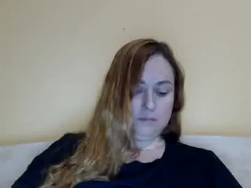 Chaturbate Live Sex Cam of zara_red