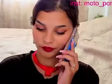 moto_ponchik from chaturbate