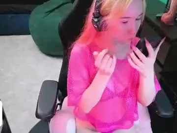 Chaturbate Live Sex Cam of maya_viola