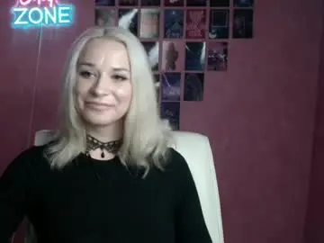 Chaturbate Watch Live Sex Cams of moonsusanna