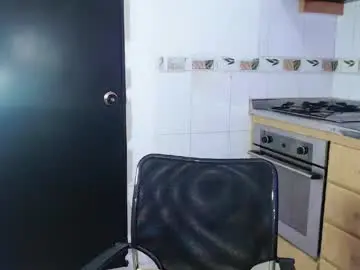 emily_zc1 from chaturbate