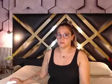 Chaturbate Private Sex Chat of samira_lennox
