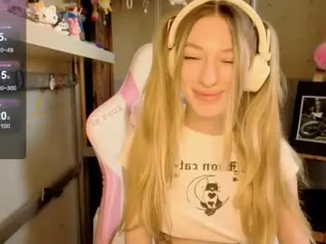 Chaturbate Watch Live Sex Cams of miamooonn