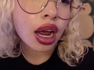 Chaturbate Sex Cam of haelycute