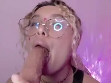 Chaturbate Best live sex cam show of haelycute