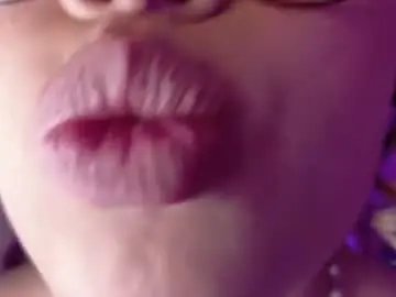 haelycute from chaturbate