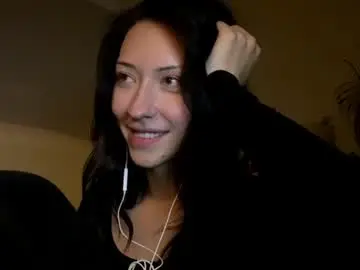 laurelimaino from chaturbate