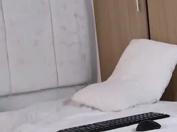 Chaturbate Free Porn Cam of isabella_oa