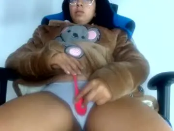 Chaturbate Adult Video Chat of luzzy_cam