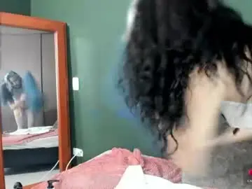vesiagomez from chaturbate