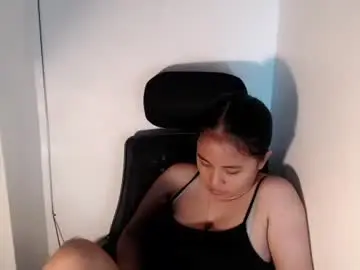 lovely_kiara16 from chaturbate