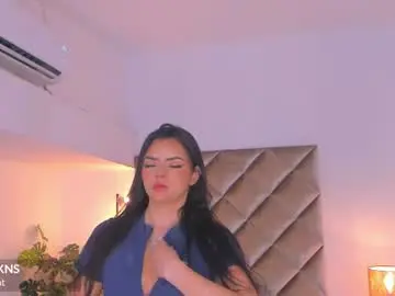 Chaturbate Live Sex of malaia_hills