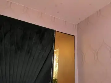 Chaturbate Best live sex cam show of babyemily18_