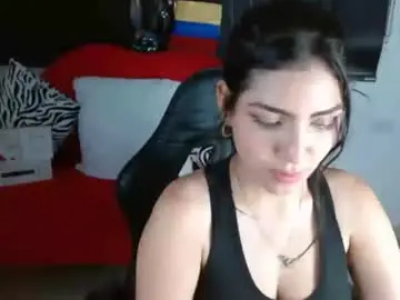 carolaine69_ from chaturbate
