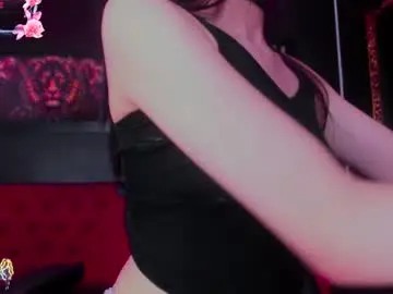 Chaturbate Live Sex Cam of nyxx_moon