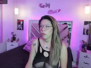 Chaturbate Free Porn Cam of karly_moonn
