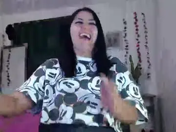 Chaturbate Live Sex Cam of hilari18