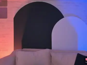 violetthansson from chaturbate