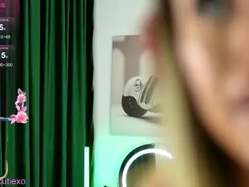 Chaturbate Adult Webcam of katiecutieexo