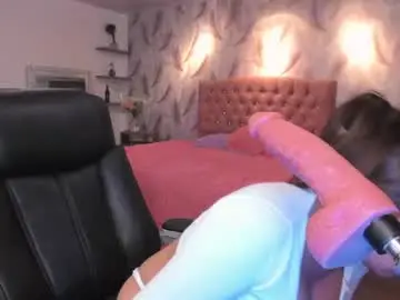 Chaturbate Live Sex Cam of eveline_figeroa