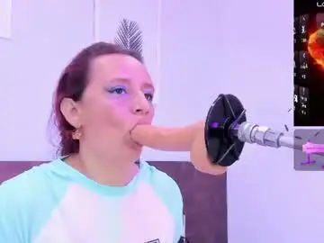 Chaturbate Nude Webcam of issys_milf