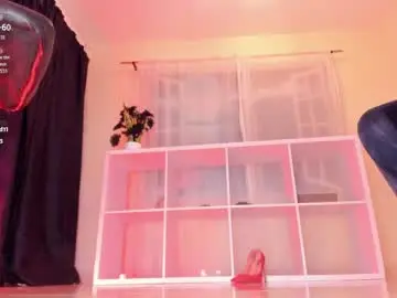 Chaturbate Watch Live Sex Cams of beatziedreams