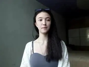 Chaturbate Nude Webcam of elouisevallian