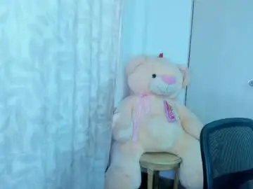 Chaturbate Free Porn Cam of carolinalovehot