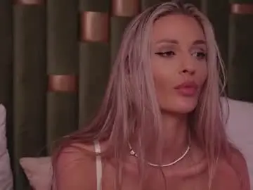 ameliaangell from chaturbate