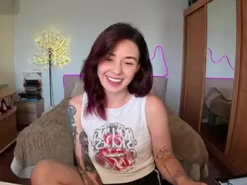 Chaturbate Watch Live Sex Cams of lilcamomile