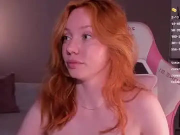 Chaturbate Live Sex Cam of honeyautumn