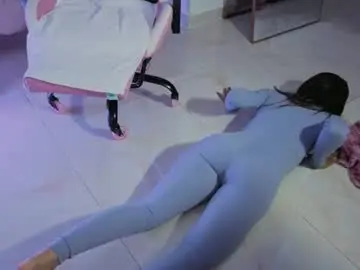 Chaturbate Free Live Porn of alicesimpson1
