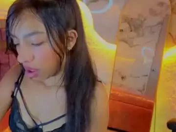 Chaturbate Best live sex cam show of adarasuri_v