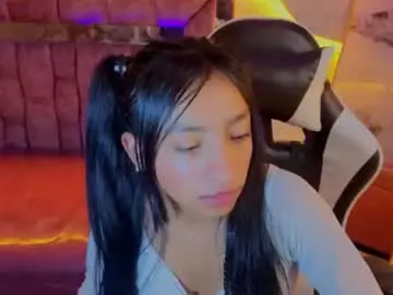 Chaturbate Best live sex cam show of adarasuri_v