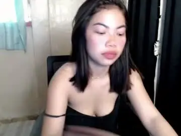 Chaturbate Adult Video Chat of im_yoursweetnadinexx