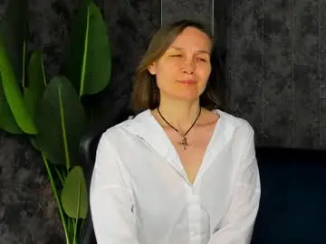Chaturbate Free Live Porn of lillian_white1