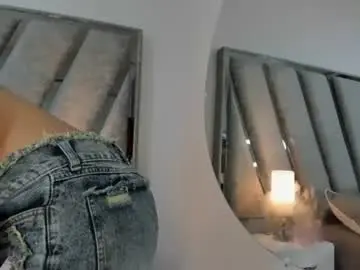 Chaturbate Free Live Porn of tink_fox
