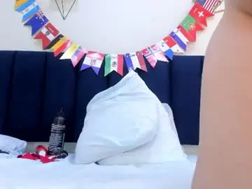 Chaturbate Live Sex Cam of sophieturner_mg