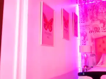 Chaturbate Best live sex cam show of saara_martin