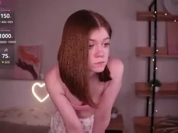 Chaturbate Live Sex Cam of gwendatortoriello