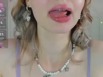 Chaturbate Free Porn Cam of adele_silvyy
